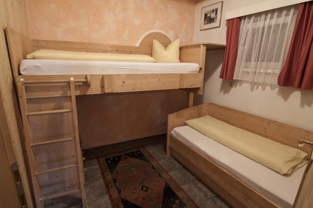 Appartementhaus Marina Matrei in Osttirol Kamer foto