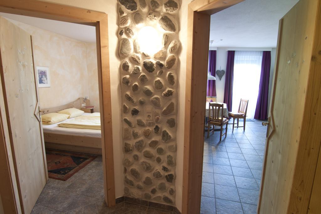 Appartementhaus Marina Matrei in Osttirol Kamer foto